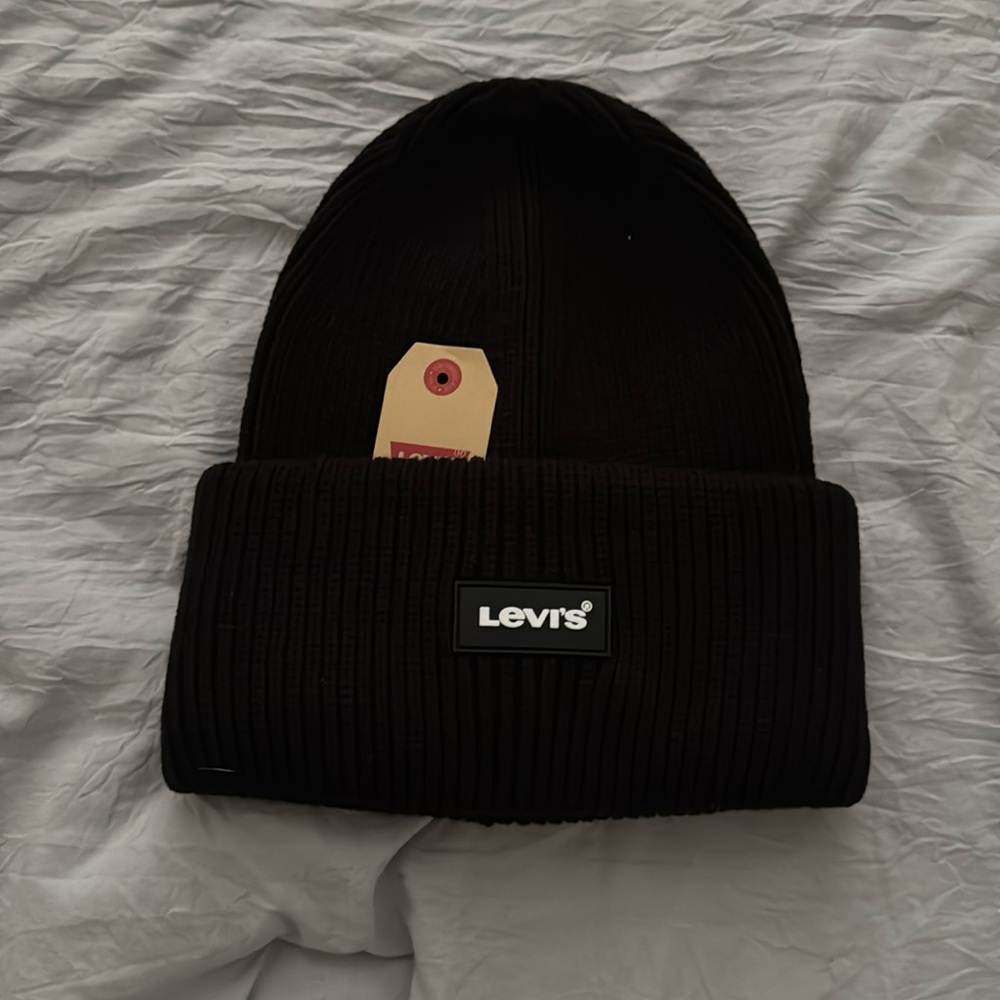 NWT Levi’s beanie
